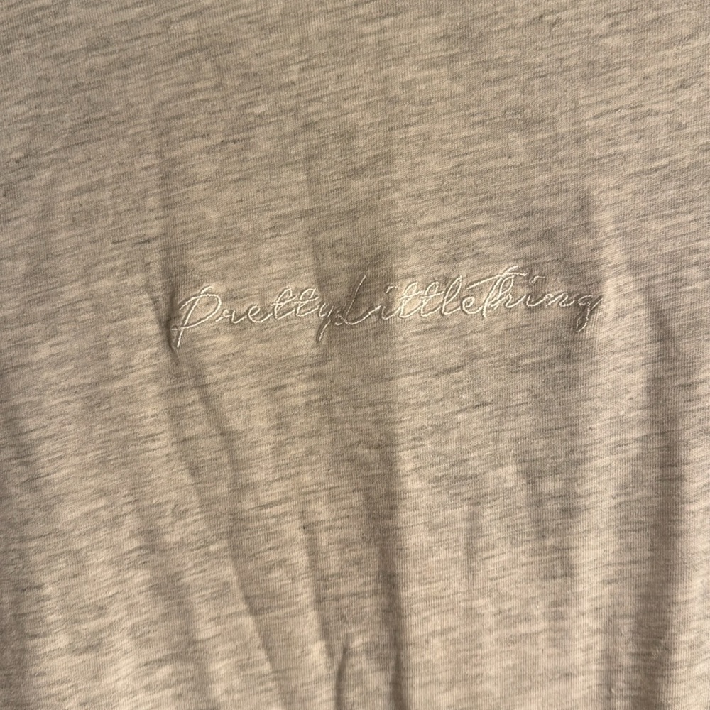 Pretty Little Thing T! - Picture 3 of 4